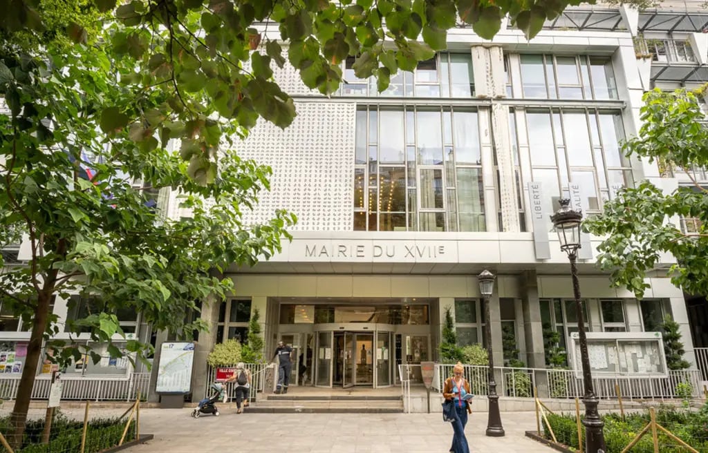 Local commercial dans Paris à louer Photo de l’immeuble– Image 1 sur 6