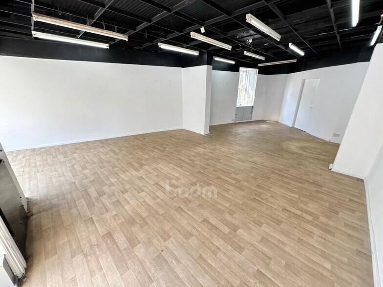 86 Main St, Kilbirnie à vendre - Photo de l’immeuble – Image 1 sur 22