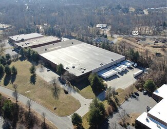 Plus de détails pour 10 Creek Pky, Upper Chichester Township, PA - Industriel/Logistique à louer