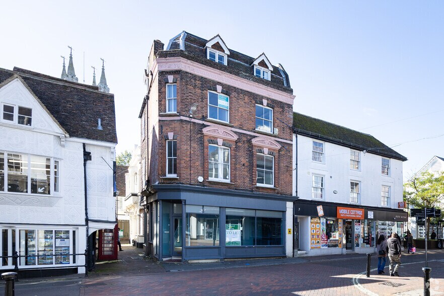 2-2A Middle Row, Ashford à louer - Photo principale – Image 1 sur 3