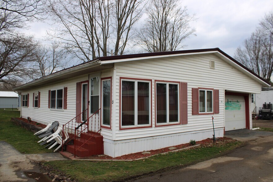 9230 North St, Springville, NY à vendre - Photo de l’immeuble – Image 3 sur 12