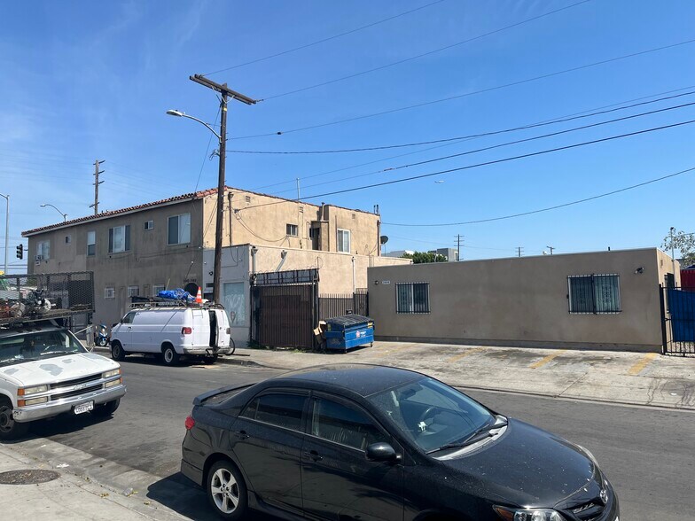 6101 Compton Ave, Los Angeles, CA à vendre - Photo de l’immeuble – Image 2 sur 8
