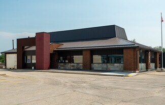 Plus de détails pour 762 Pembina Hwy, Winnipeg, MB - Bureau/Local commercial à louer