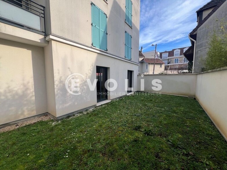 Local commercial dans Villiers-sur-Marne à louer - Photo de l’immeuble – Image 3 sur 3