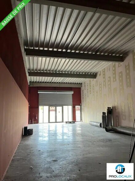 Local commercial dans Compiègne à louer - Photo de l’immeuble – Image 1 sur 2