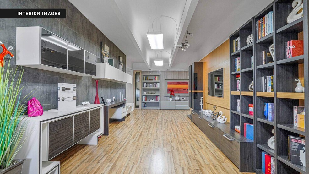 2665 NE 189th St, Miami, FL à vendre - Photo intérieure – Image 3 sur 10
