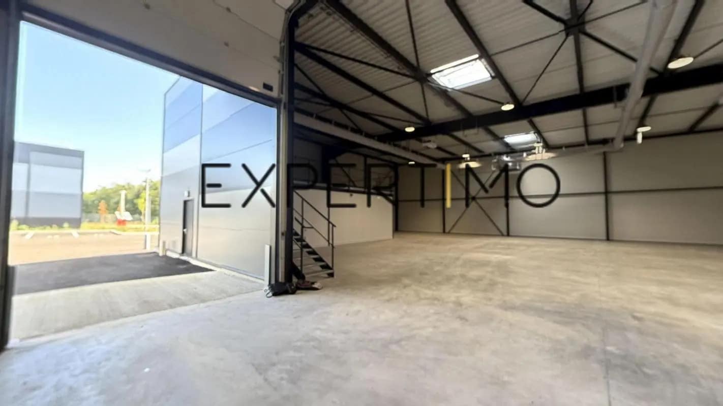 Local d’activités dans Colombier-Saugnieu à louer Photo intérieure– Image 1 sur 17