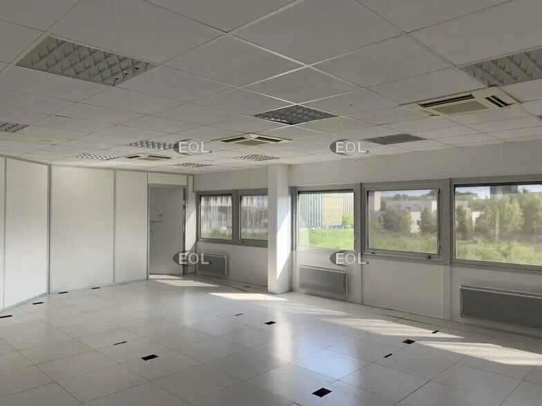 Industriel/Logistique dans Massy à louer - Photo intérieure – Image 1 sur 5