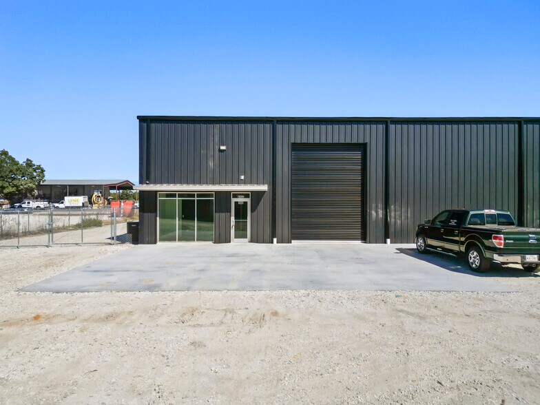 4133 Ashley Ln, College Station, TX à louer - Photo de l’immeuble – Image 1 sur 10