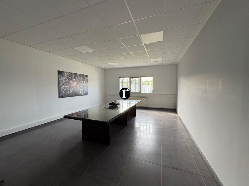 Bureau dans Bailleul à louer Photo de l’immeuble– Image 1 sur 6