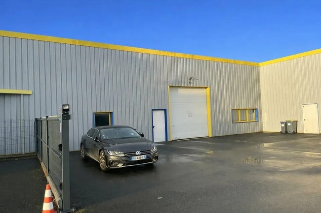 Plus de détails pour Industriel/Logistique à louer