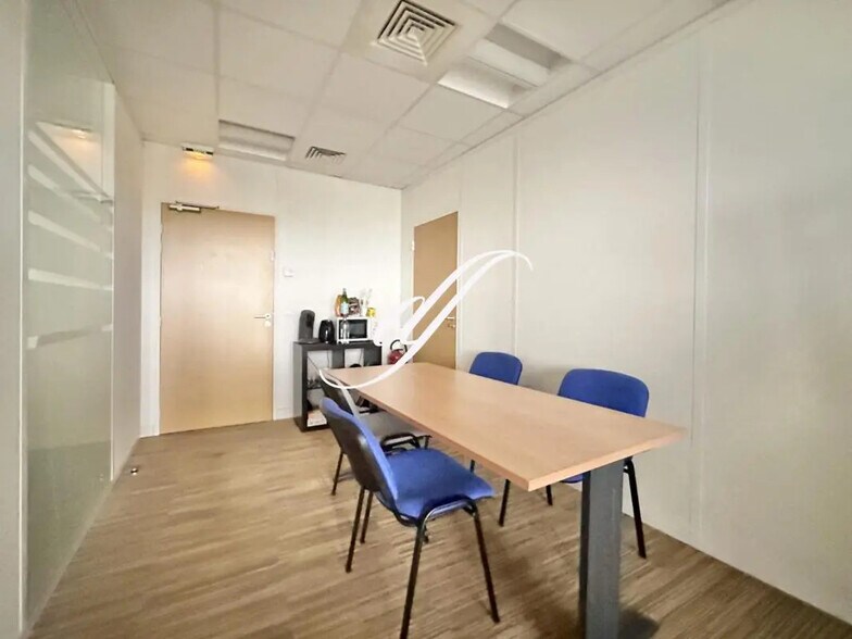 Bureau dans Paris à vendre - Photo de l’immeuble – Image 3 sur 11