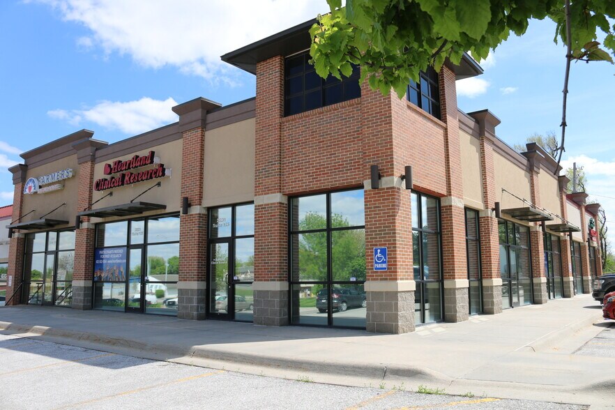 2201-2221 N 90th St, Omaha, NE à vendre - Photo de l’immeuble – Image 2 sur 4