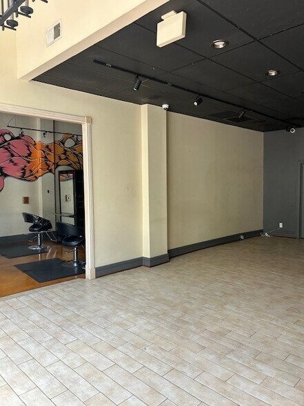 208 E Plume St, Norfolk, VA à louer - Photo de l’immeuble – Image 3 sur 8