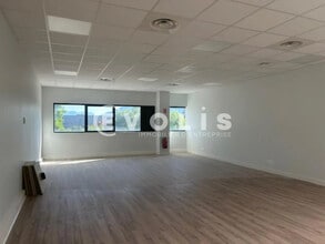 268 Chemin Des Champs Elysées, La Terrasse à louer Photo intérieure– Image 1 sur 5