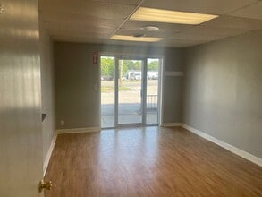 2121 Wilma Rudolph Blvd, Clarksville, TN à louer Photo intérieure– Image 1 sur 10