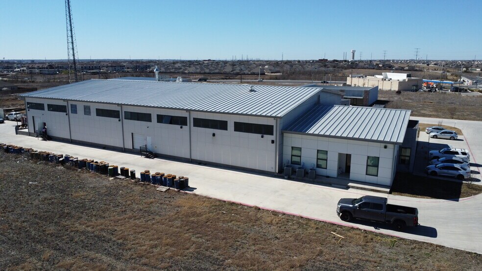 3800 Limmer Loop, Hutto, TX à vendre - Photo de l’immeuble – Image 2 sur 4