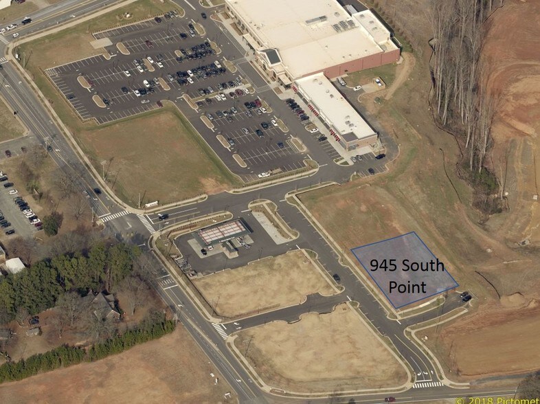 945 South Point Rd, Belmont, NC à louer - Photo de l’immeuble – Image 2 sur 6