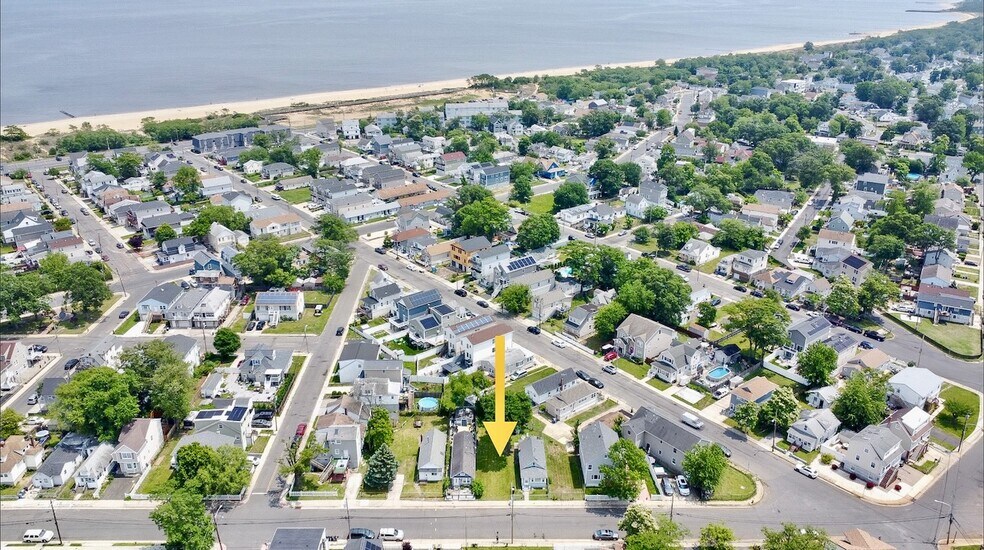 130 Raritan Ave, Keansburg, NJ à vendre - Aérien – Image 3 sur 10