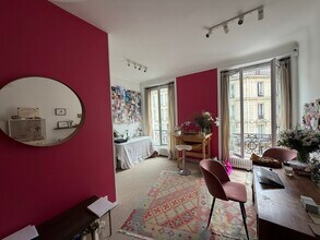 Rue De Châteaudun, Paris à louer Photo intérieure– Image 2 sur 17