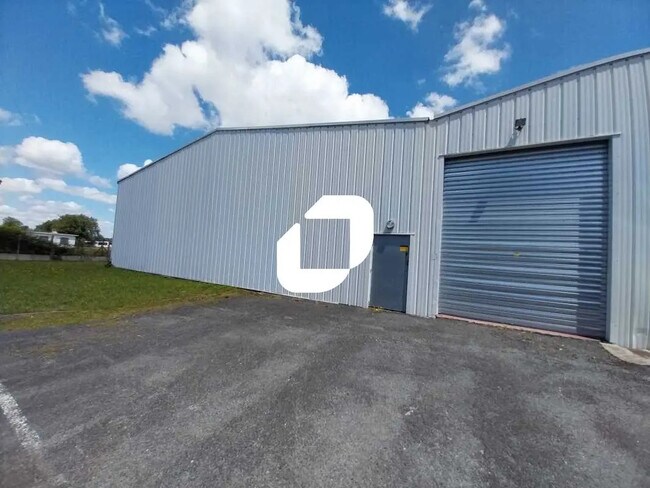 Plus de détails pour Industriel/Logistique à louer