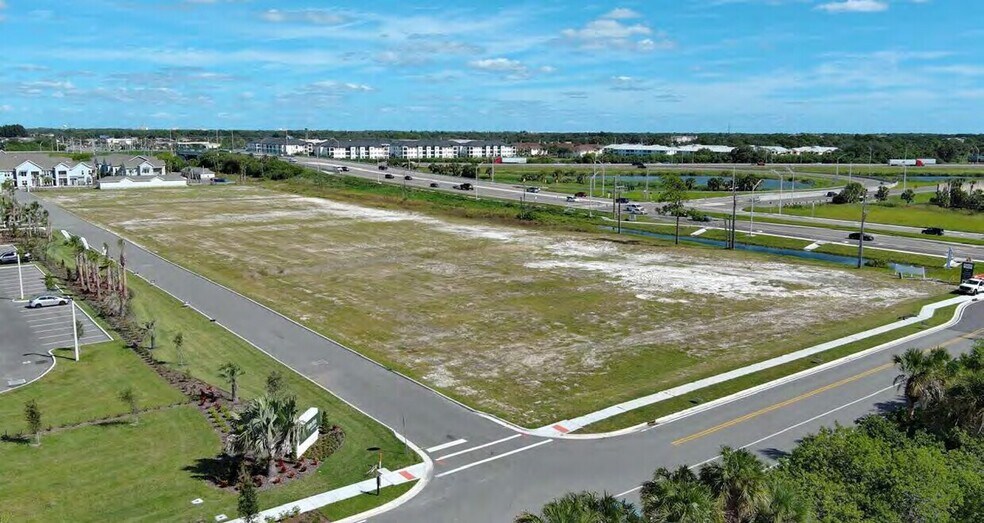 4125 Fiske Ln, Rockledge, FL à louer - Photo de l’immeuble – Image 3 sur 5