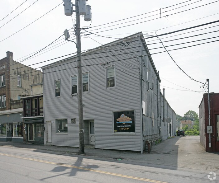 130 Wickham Ave, Middletown, NY à louer - Photo principale – Image 1 sur 5
