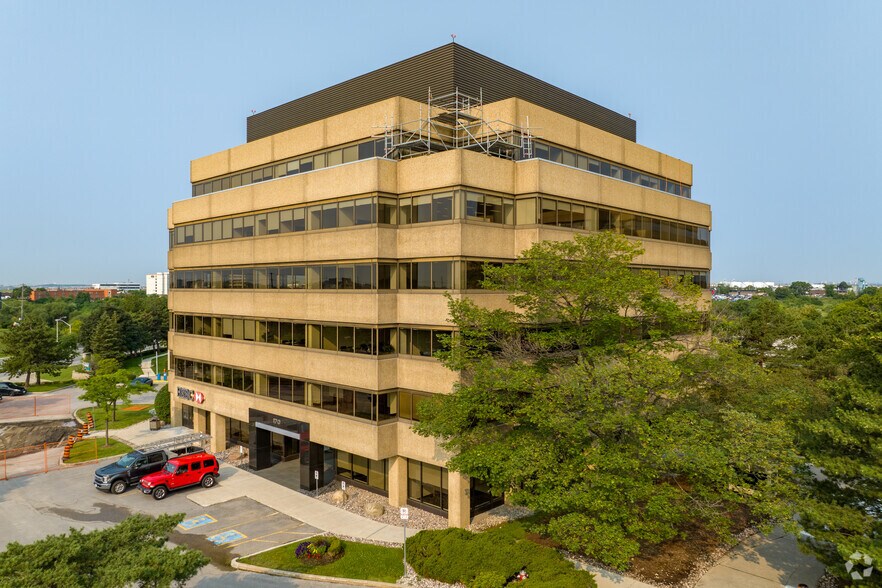 170 Attwell Dr, Toronto, ON à louer - Photo principale – Image 1 sur 4
