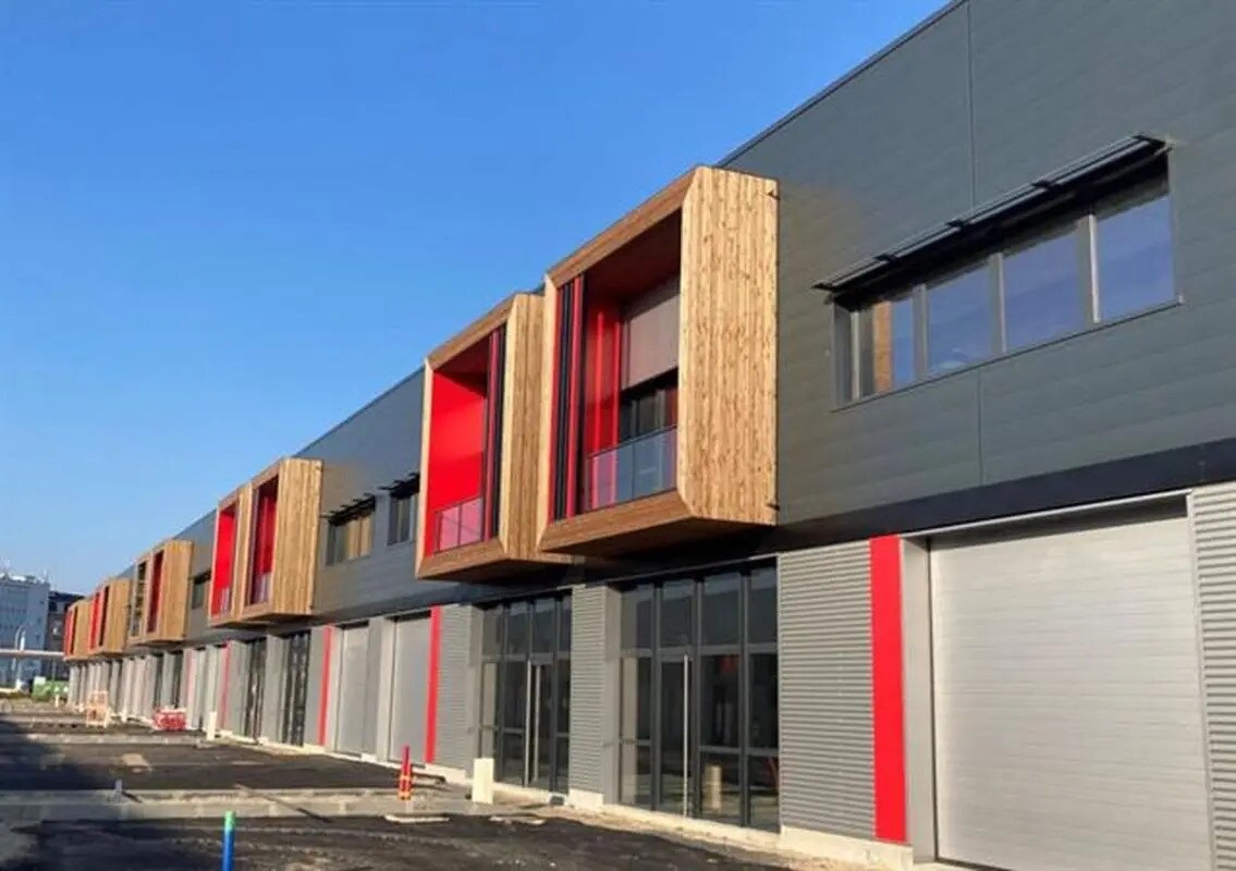 Local d’activités dans Fenouillet à louer Photo de l’immeuble– Image 1 sur 11