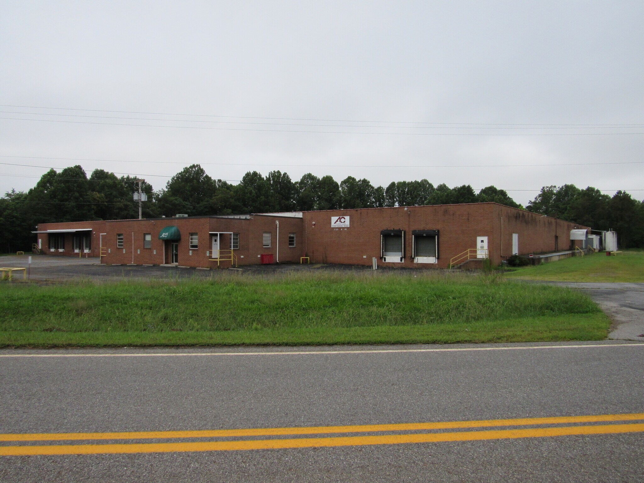 1160 Daniel Rd, Axton, VA à louer Photo de l’immeuble– Image 1 sur 11