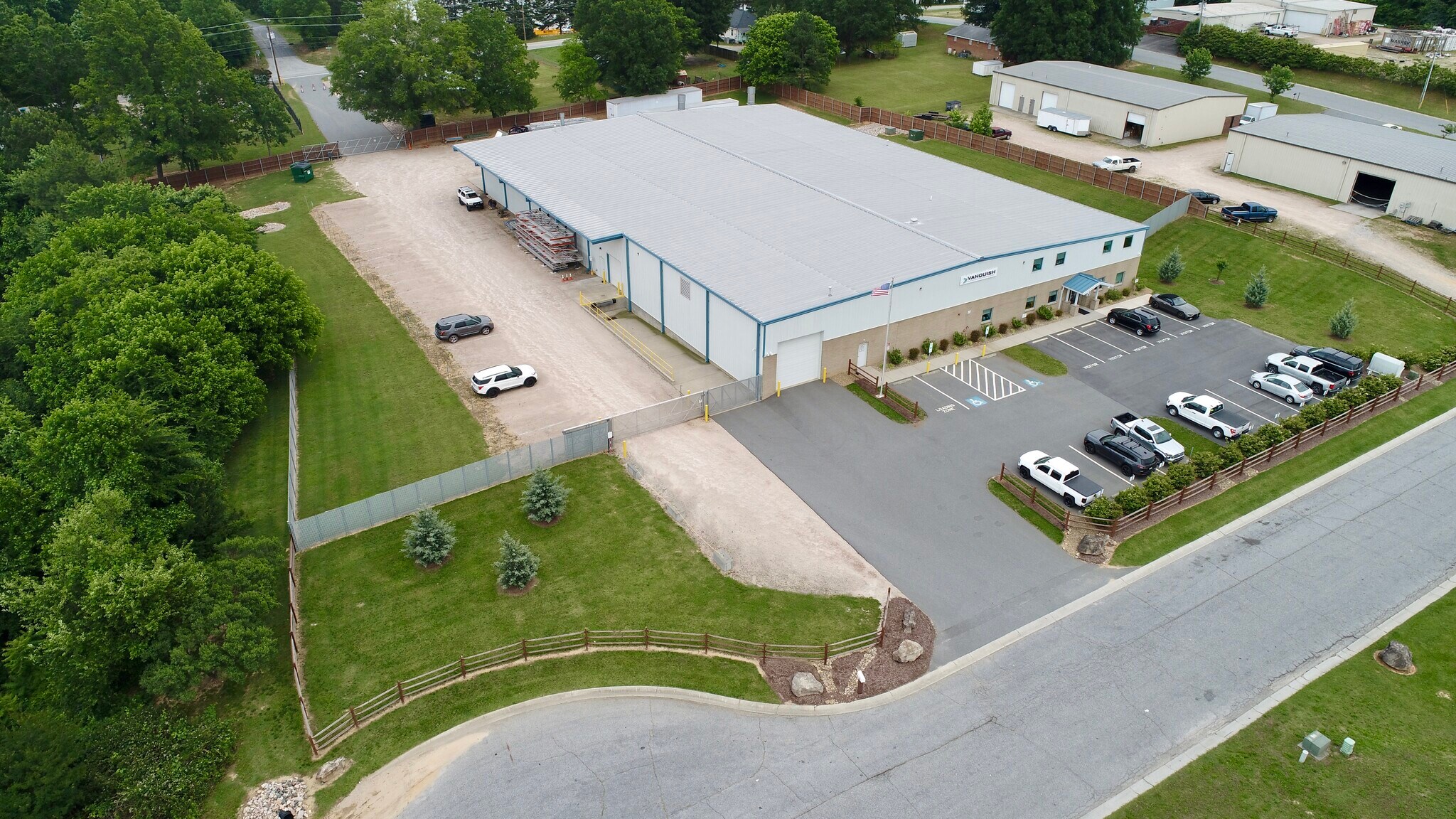 1555 Pinnacle Way Dr, Landis, NC à vendre Photo de l’immeuble– Image 1 sur 24