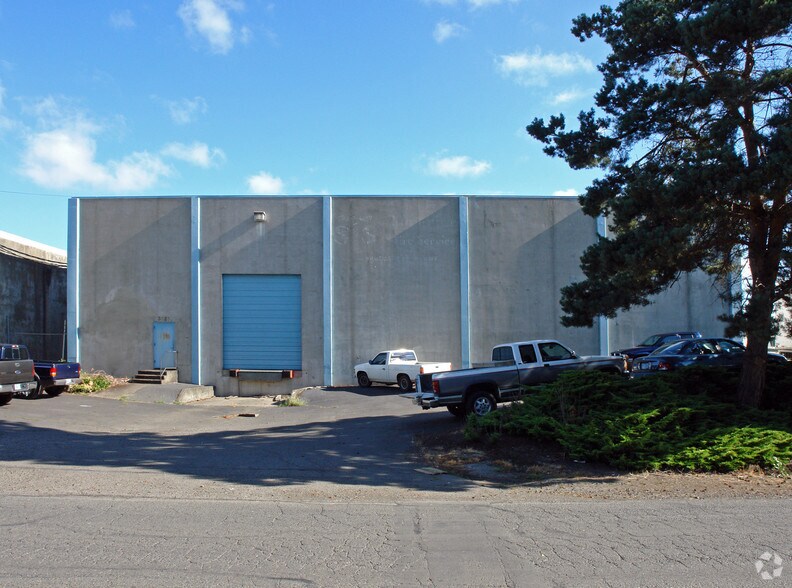 3025A Industrial Way NE, Salem, OR à louer - Photo de l’immeuble – Image 2 sur 4