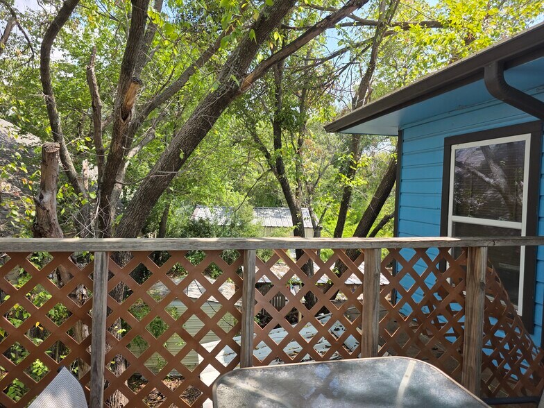 216 W Main St, Azle, TX à vendre - Photo de l’immeuble – Image 3 sur 3