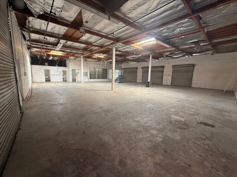 1666 N Magnolia Ave, El Cajon, CA à louer - Photo de l’immeuble – Image 2 sur 7