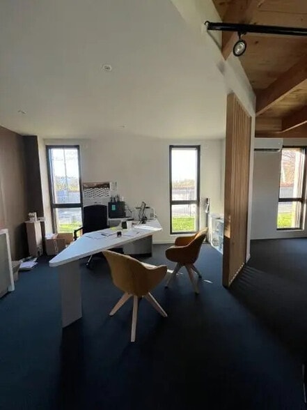 Bureau dans Roanne à vendre - Photo intérieure – Image 2 sur 3