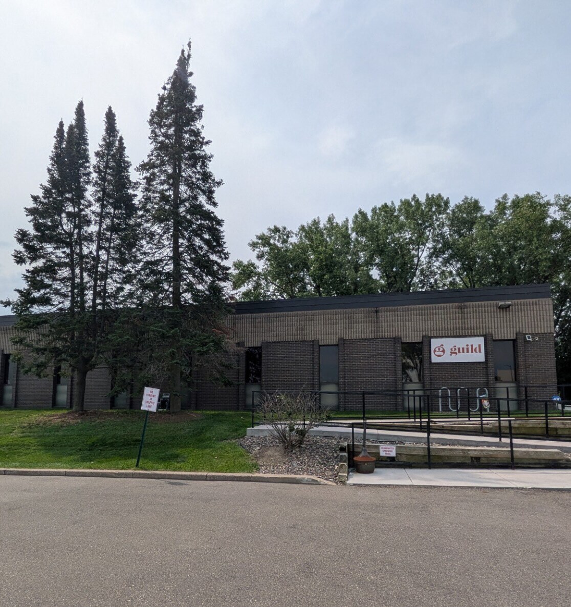 1740 Livingston Ave, West Saint Paul, MN à vendre Photo de l’immeuble– Image 1 sur 8