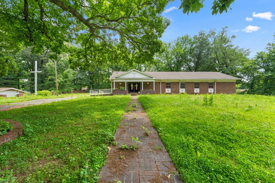 2465 Millbrook Ave, Memphis, TN à vendre - Photo de l’immeuble – Image 2 sur 10