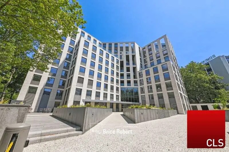 Bureau dans Villeurbanne à louer - Photo de l’immeuble – Image 2 sur 22