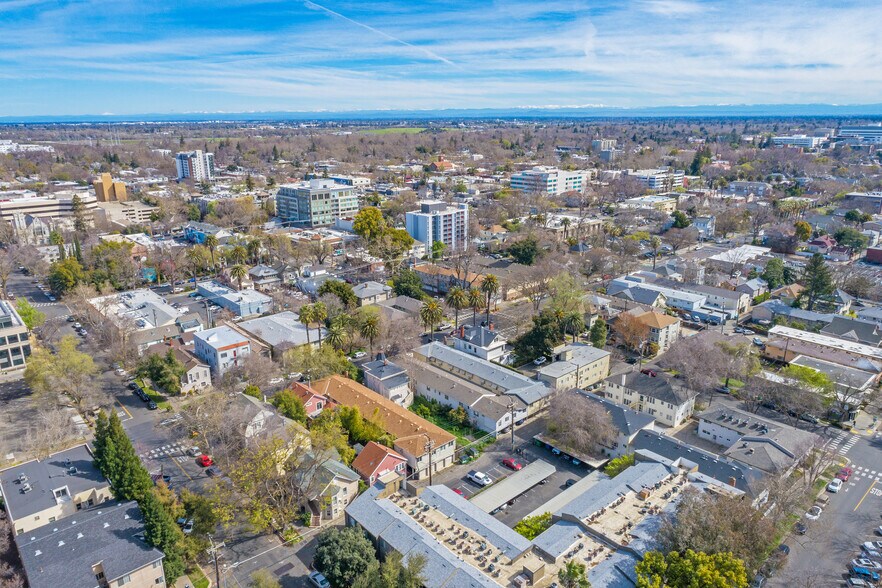 1720 N St, Sacramento, CA à vendre - Photo de l’immeuble – Image 3 sur 26