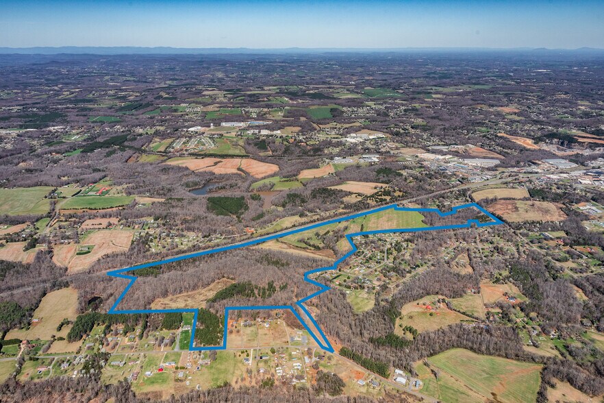 274 Gilbert Rd, Statesville, NC à vendre - Aérien – Image 1 sur 6