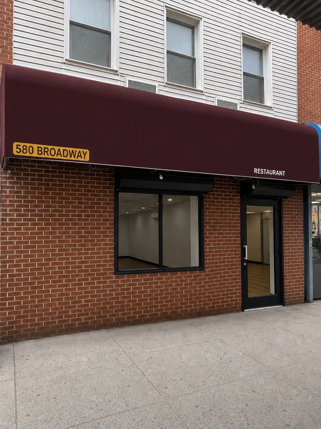 580 Broadway, Brooklyn, NY à louer Photo de l’immeuble– Image 1 sur 9