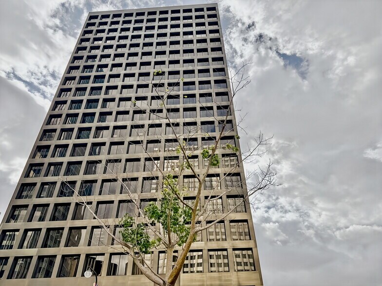 1901 Avenue of the Stars, Los Angeles, CA à louer - Photo de l’immeuble – Image 3 sur 13