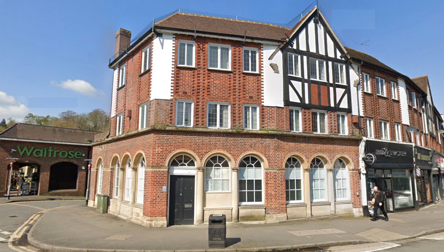 1-3 Croydon Rd, Caterham à louer Photo principale– Image 1 sur 3