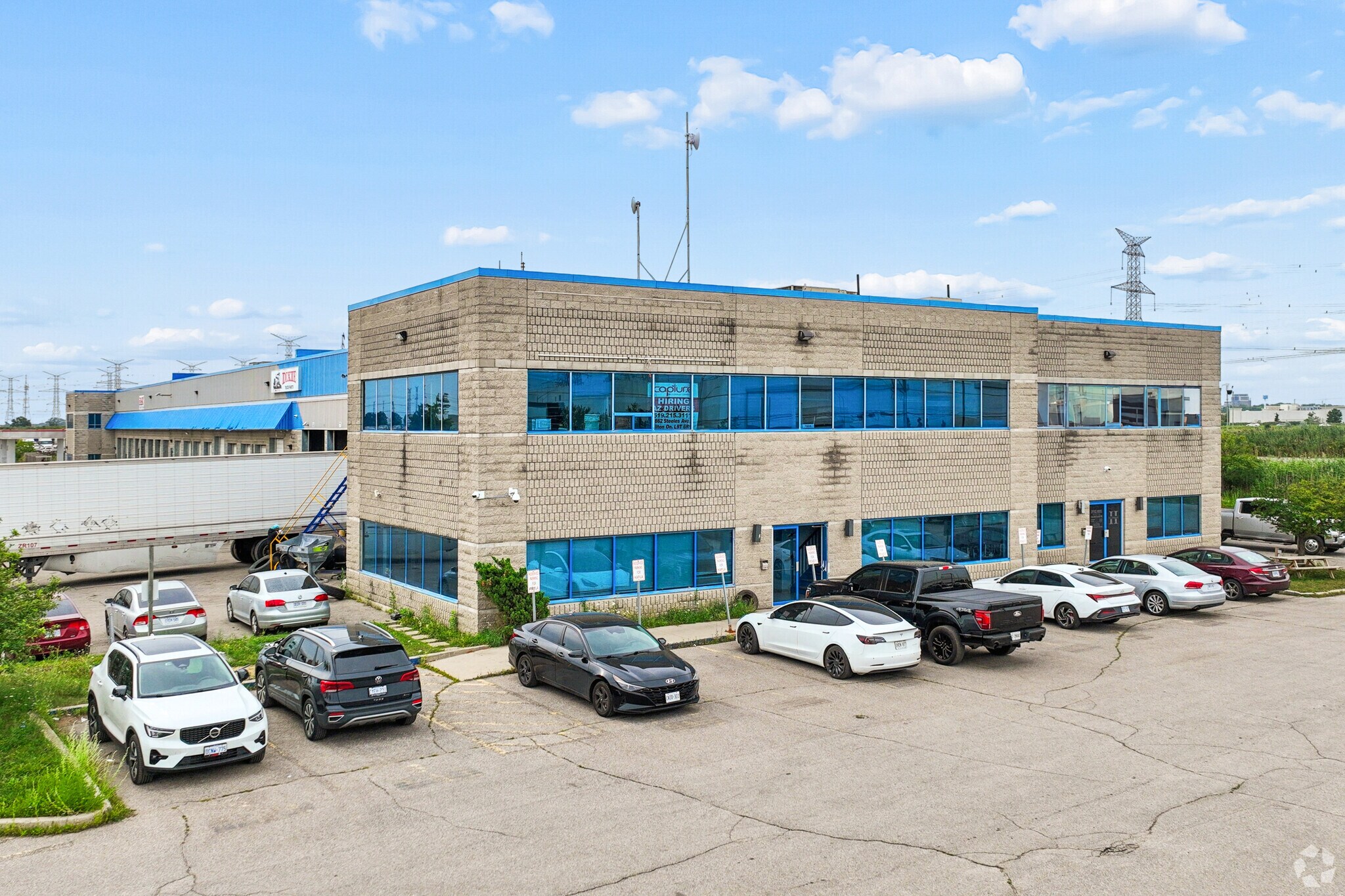 10862 Steeles Ave E, Milton, ON à louer Photo de l’immeuble– Image 1 sur 13