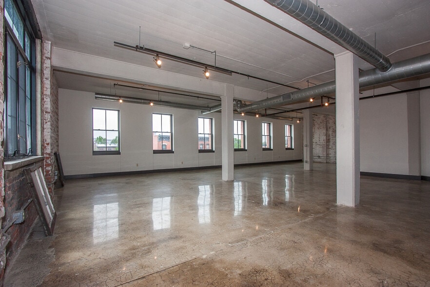 190 Christopher Columbus Dr, Jersey City, NJ à louer - Photo intérieure – Image 3 sur 14