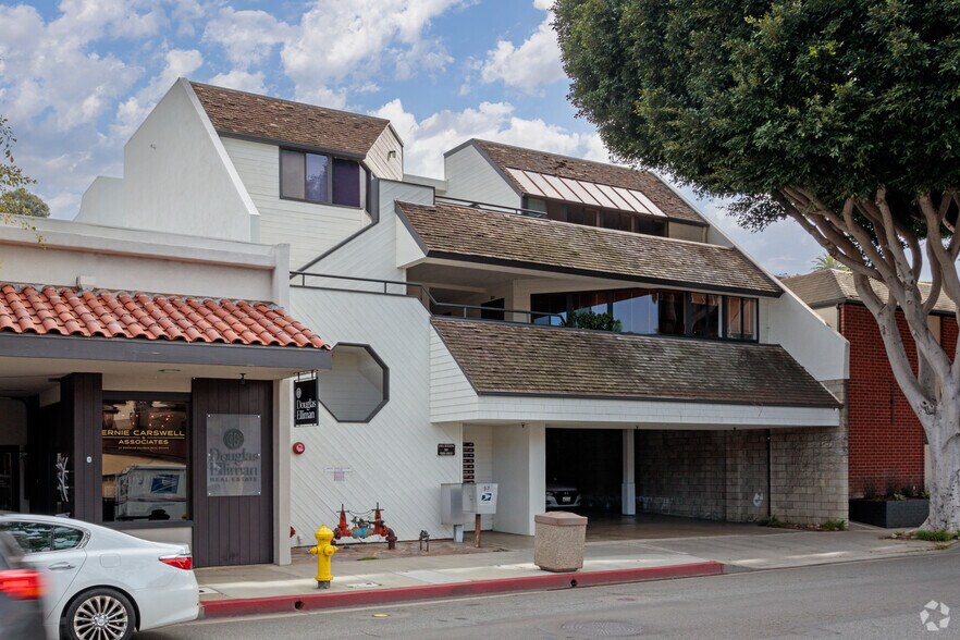 352 3rd St, Laguna Beach, CA à vendre - Photo de l’immeuble – Image 1 sur 10