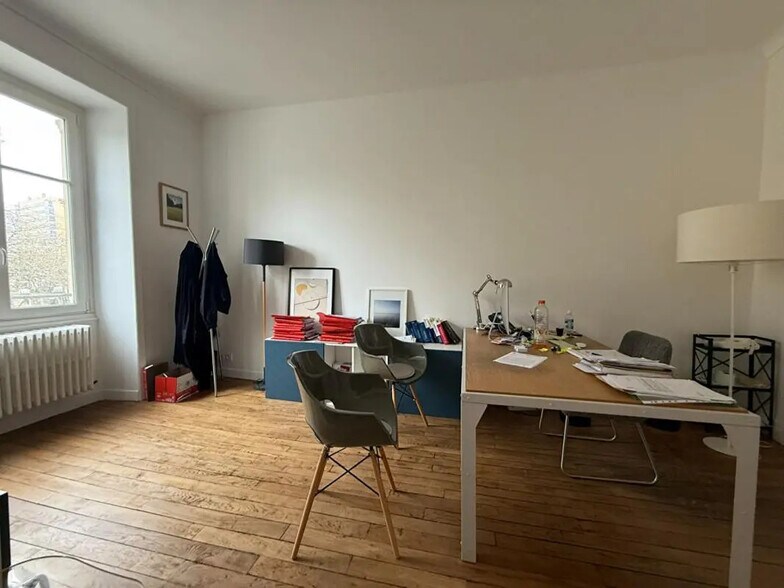 Bureau dans Rennes à vendre - Photo de l’immeuble – Image 2 sur 8