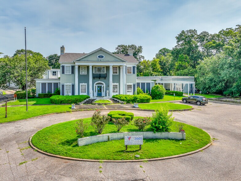 2005 N Country Club Dr, Montgomery, AL à vendre - Photo de l’immeuble – Image 2 sur 116