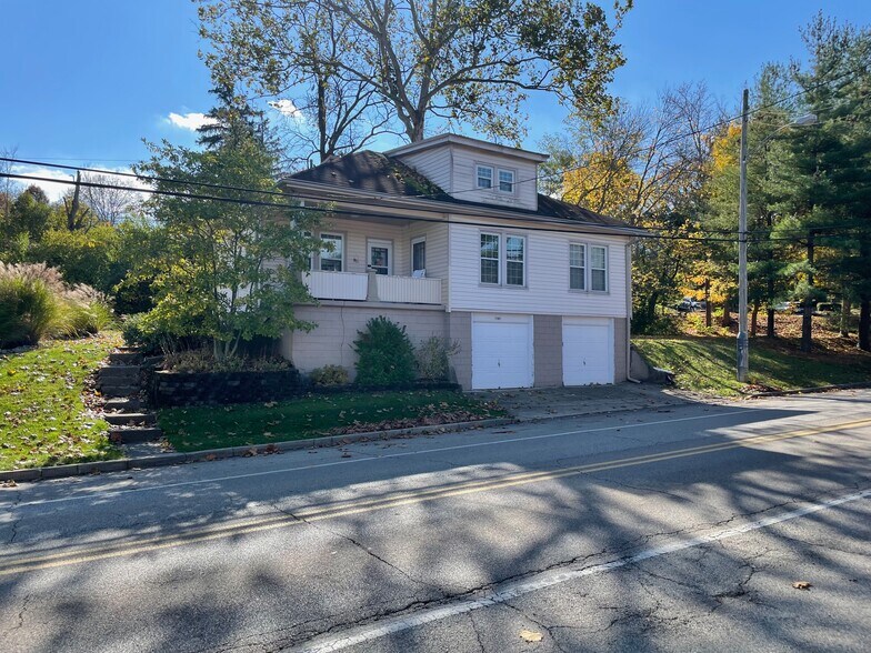 7807 Camargo Rd, Madeira, OH à vendre - Photo de l’immeuble – Image 2 sur 4