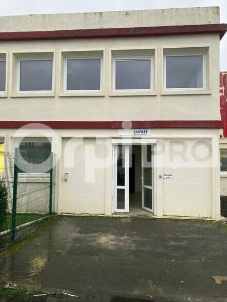 Local d'activités dans Compiègne à vendre - Photo de l’immeuble – Image 3 sur 5
